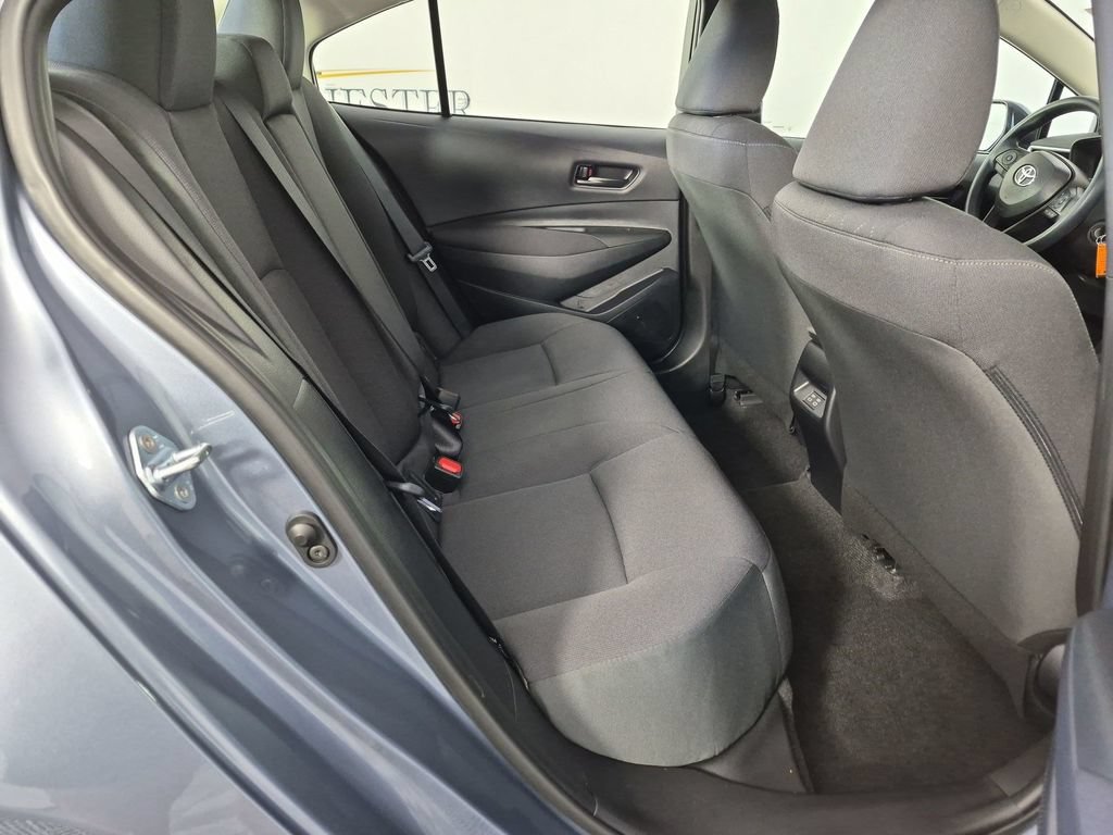 Used 2026 Toyota Corolla LE FWD image 34