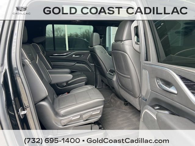 Certified 2022 Cadillac Escalade ESV Sport AWD/4WD image 9