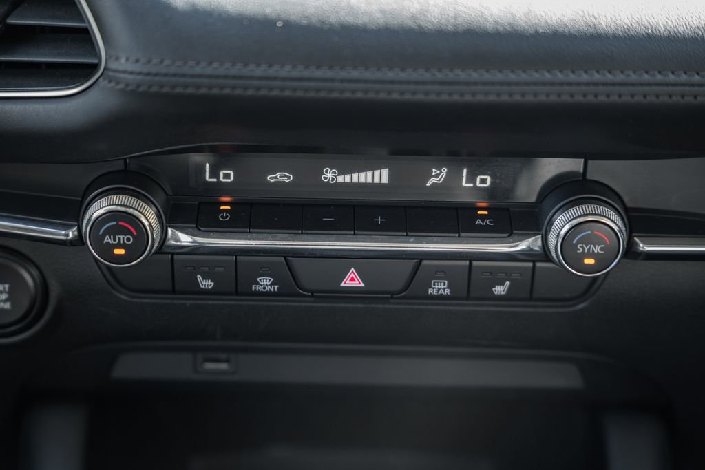 Used 2019 MAZDA MAZDA3 Sedan image 20