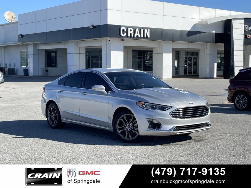 Used 2019 Ford Fusion SEL image 1