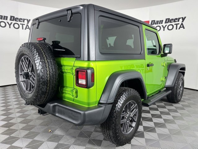 Used 2025 Jeep Wrangler Sport image 25