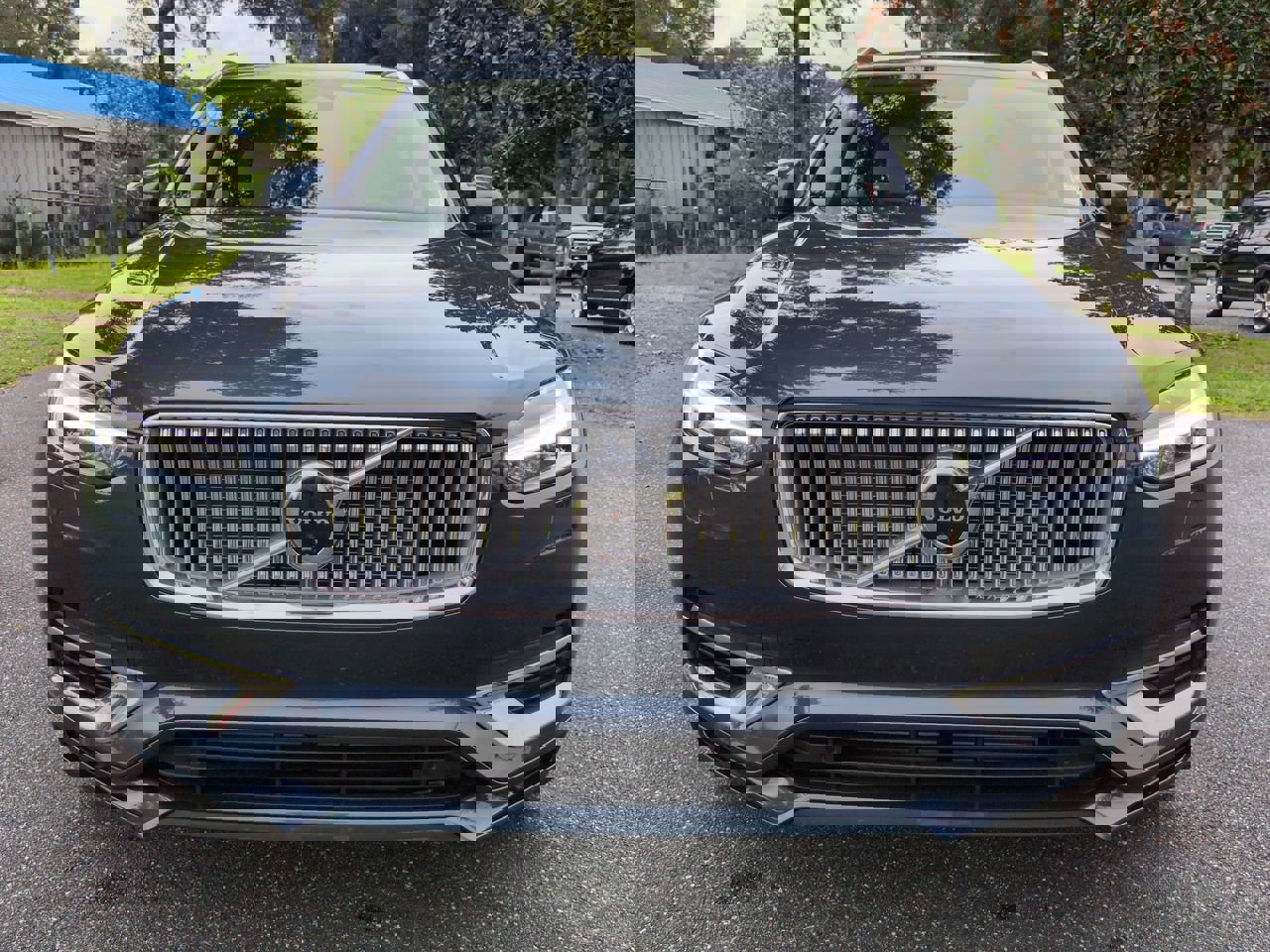 New 2025 Volvo XC90 T8 Plus w/ Protection Package Premier image 9