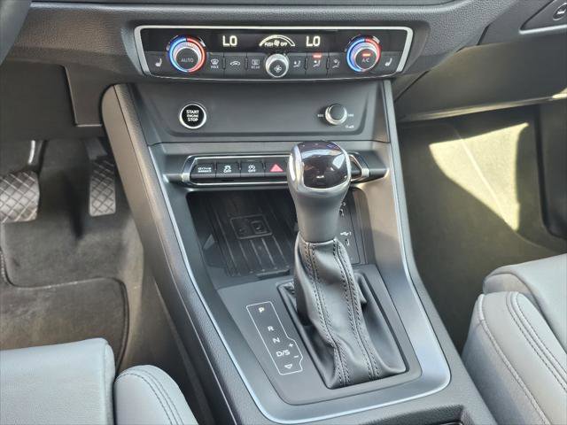 Certified 2025 Audi Q3 2.0T Premium w/ Convenience Package AWD/4WD image 11