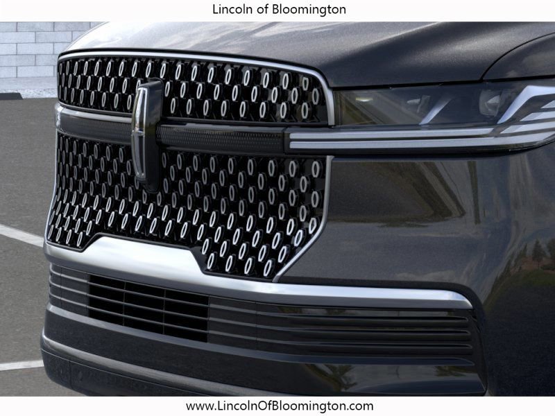 New 2026 Lincoln Navigator Reserve AWD/4WD image 18