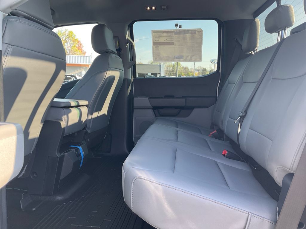 New 2026 Ford F250 XL AWD/4WD image 14