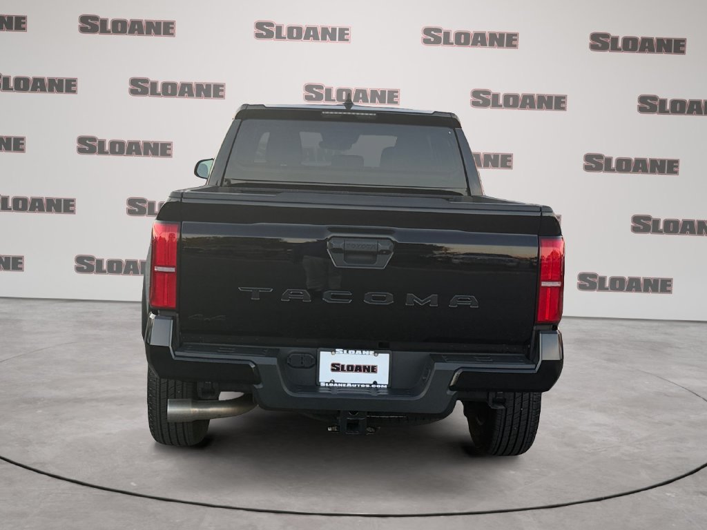 Used 2024 Toyota Tacoma TRD Sport AWD/4WD image 4