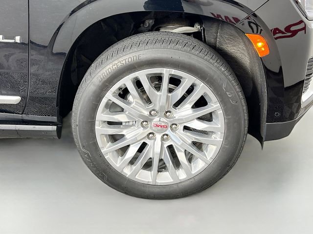 Used 2023 GMC Yukon Denali w/ Denali Reserve Package image 41