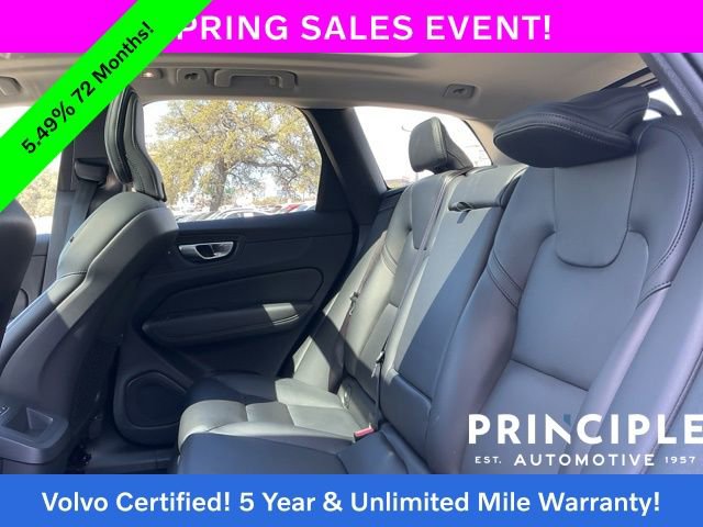 Certified 2025 Volvo XC60 B5 Core image 35