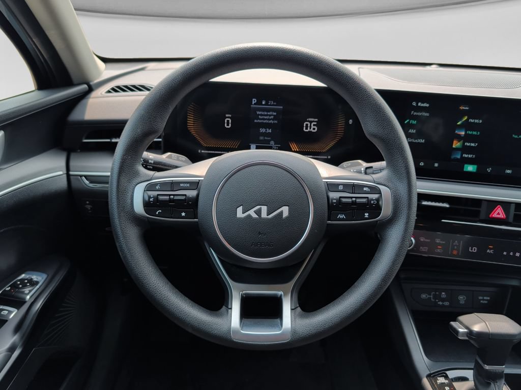 Used 2025 Kia K5 LXS FWD image 11