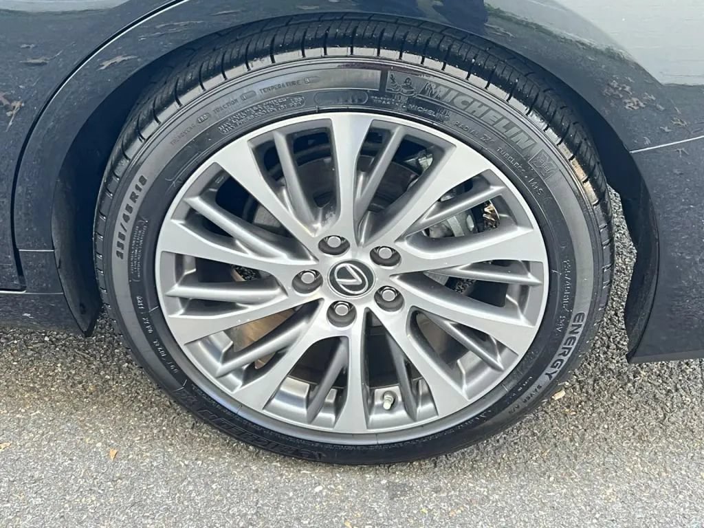 Used 2019 Lexus ES 350 w/ Premium Package FWD image 39