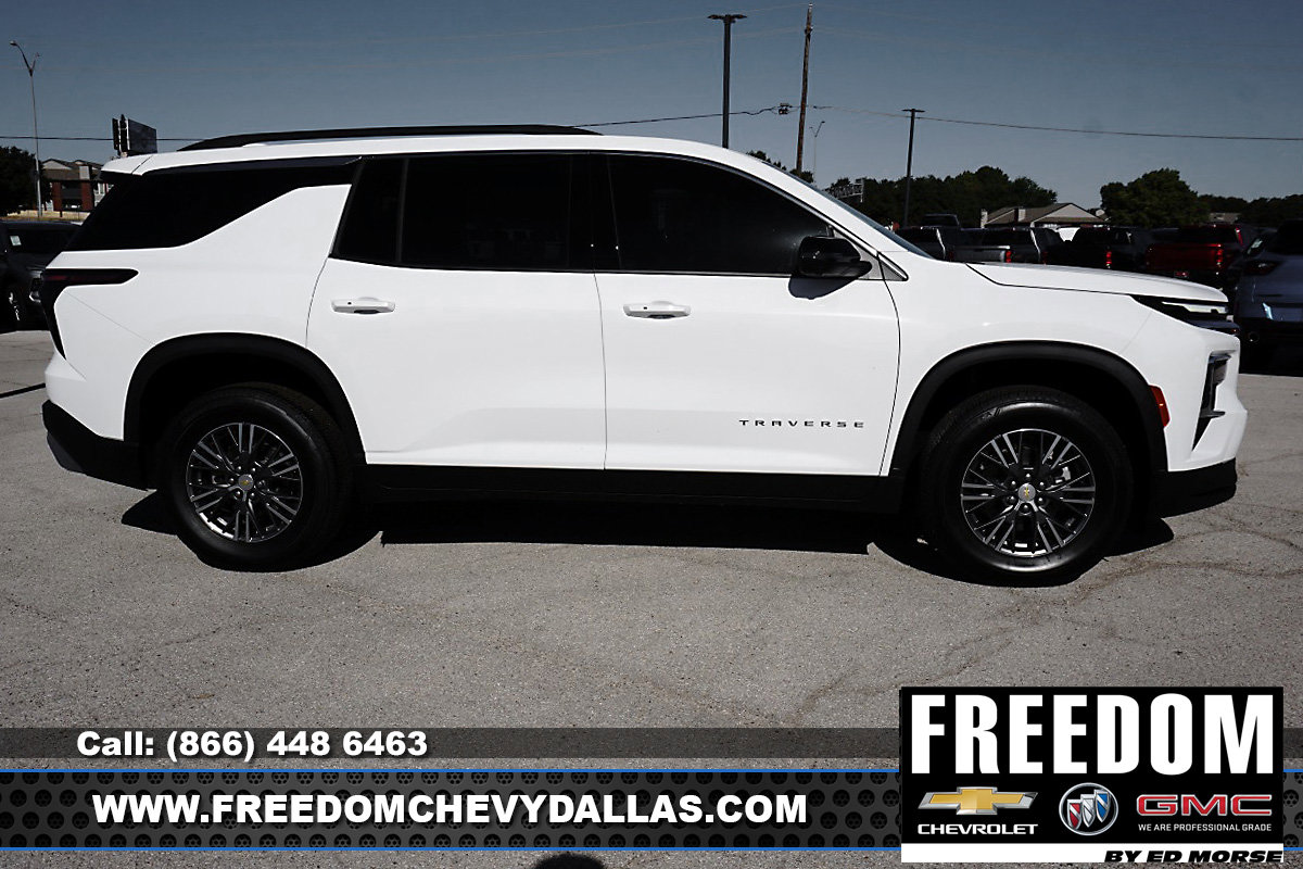 New 2026 Chevrolet Traverse LT w/ Driver Confidence Package FWD image 43
