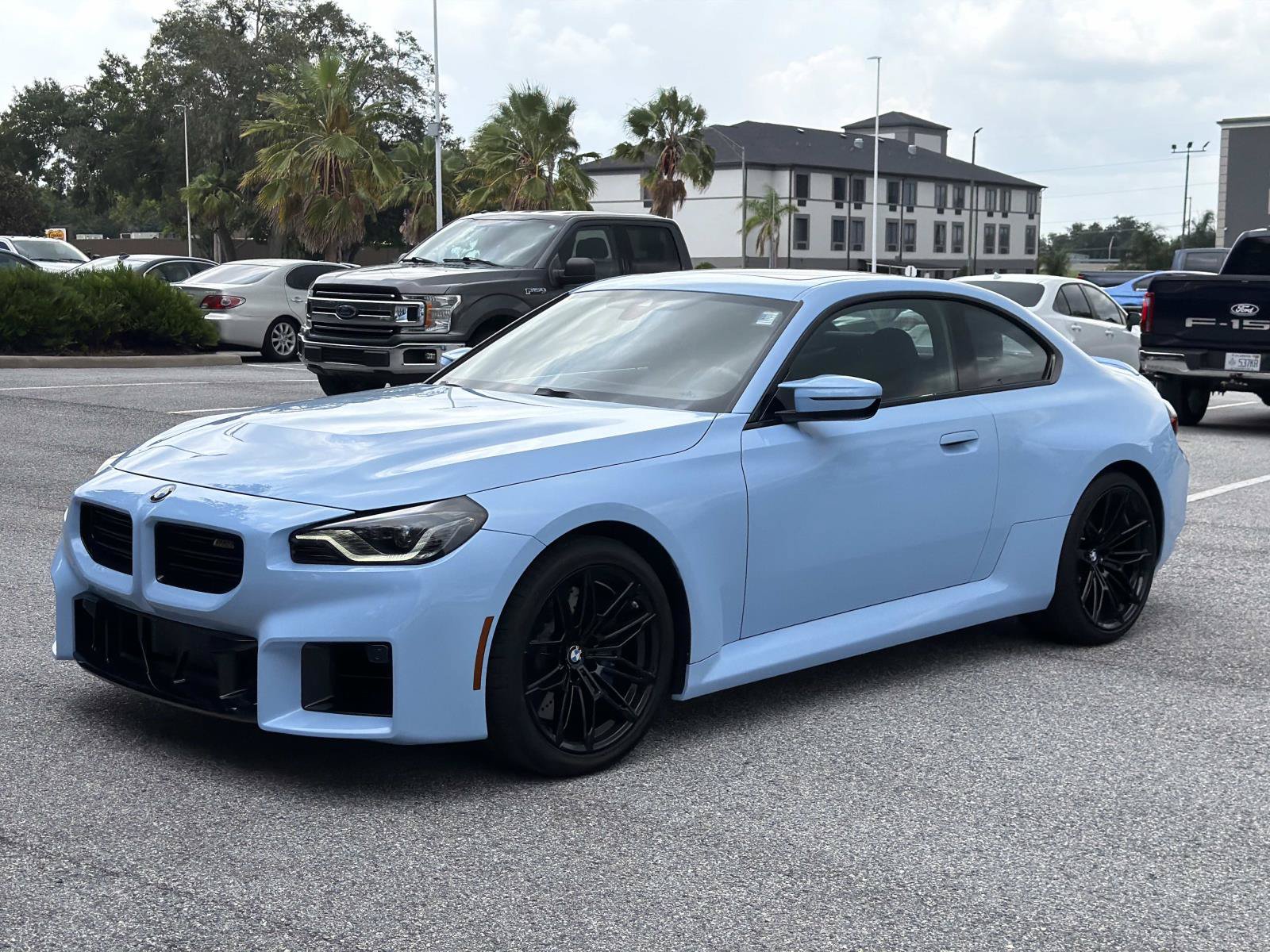 Used 2026 BMW M2 w/ Lighting Package RWD image 8