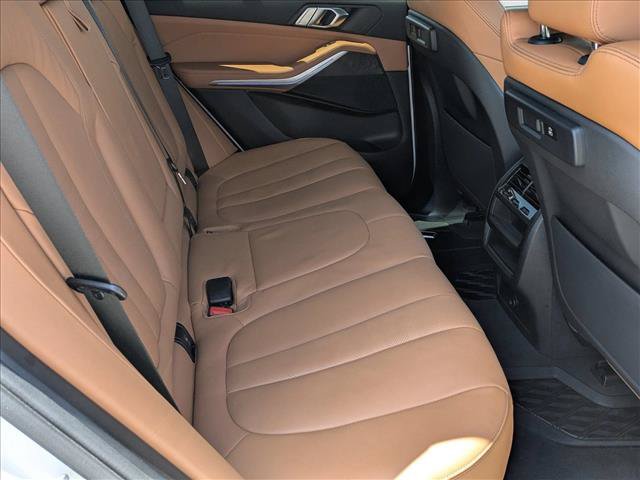 Used 2022 BMW X5 xDrive40i w/ M Sport Package AWD/4WD image 21