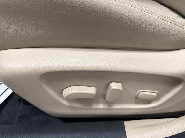 Used 2019 Nissan Rogue SL w/ Premium Package image 22