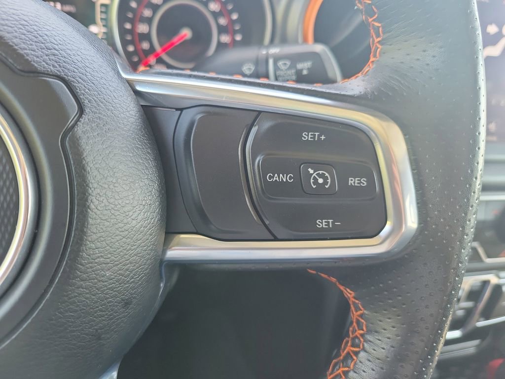 Used 2022 Jeep Gladiator Mojave w/ Cold Weather Group image 15