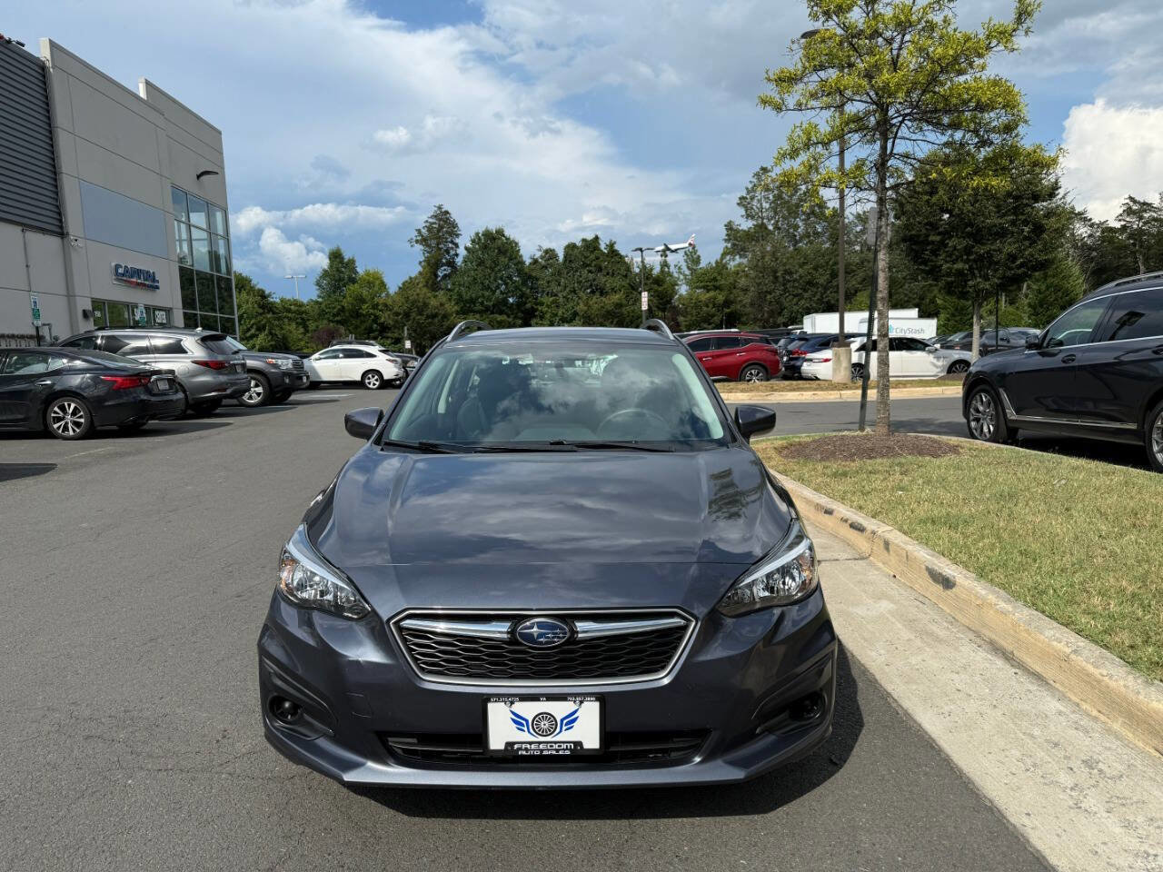 Used 2017 Subaru Impreza 2.0i Premium image 3