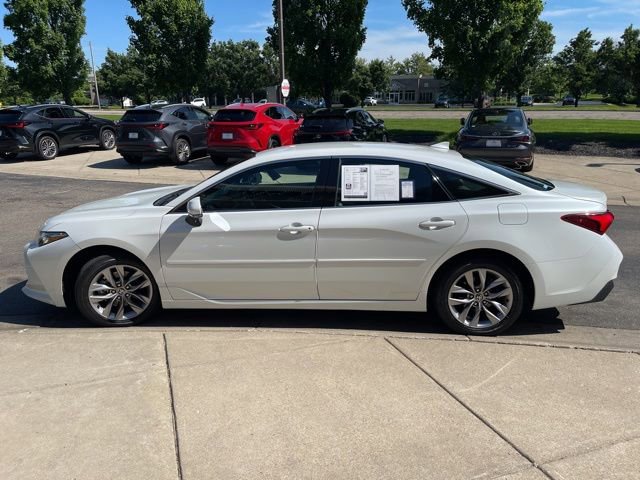 Used 2021 Toyota Avalon XLE AWD/4WD image 5