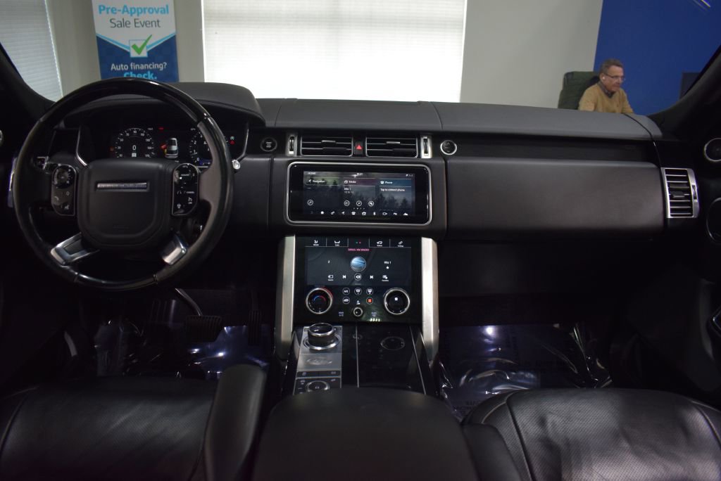 Used 2019 Land Rover Range Rover Long Wheelbase Supercharged image 12