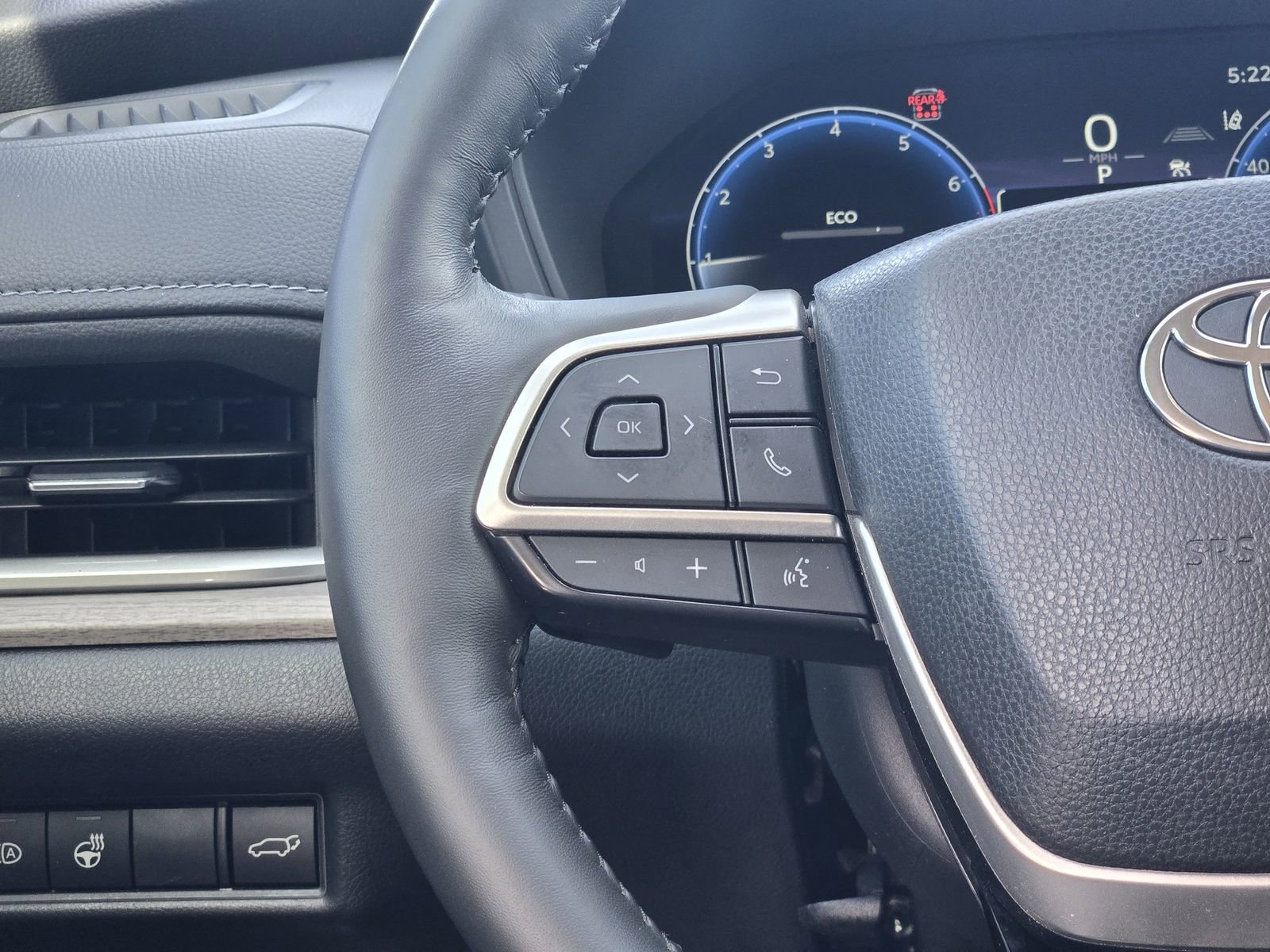 Used 2024 Toyota Grand Highlander Platinum image 30