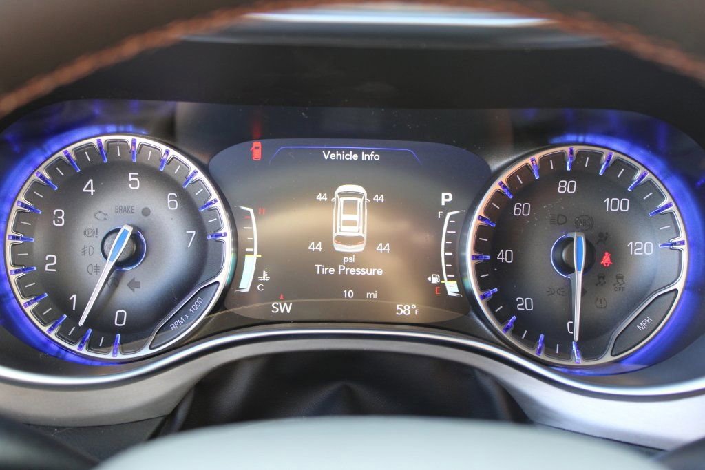 New 2026 Chrysler Pacifica Pinnacle image 16