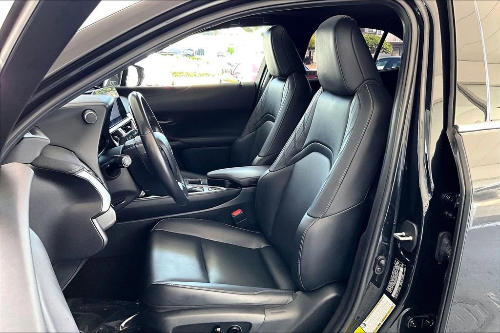 Used 2024 Lexus UX 250h FWD image 21