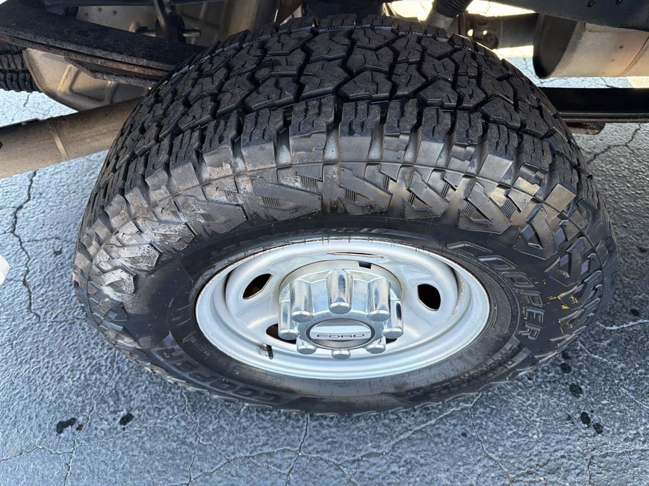 Used 2017 Ford F250 XL w/ Power Equipment Group AWD/4WD image 10