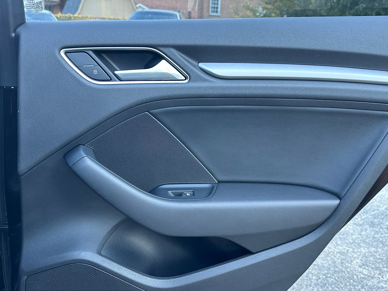 Used 2018 Audi A3 2.0T Premium image 34