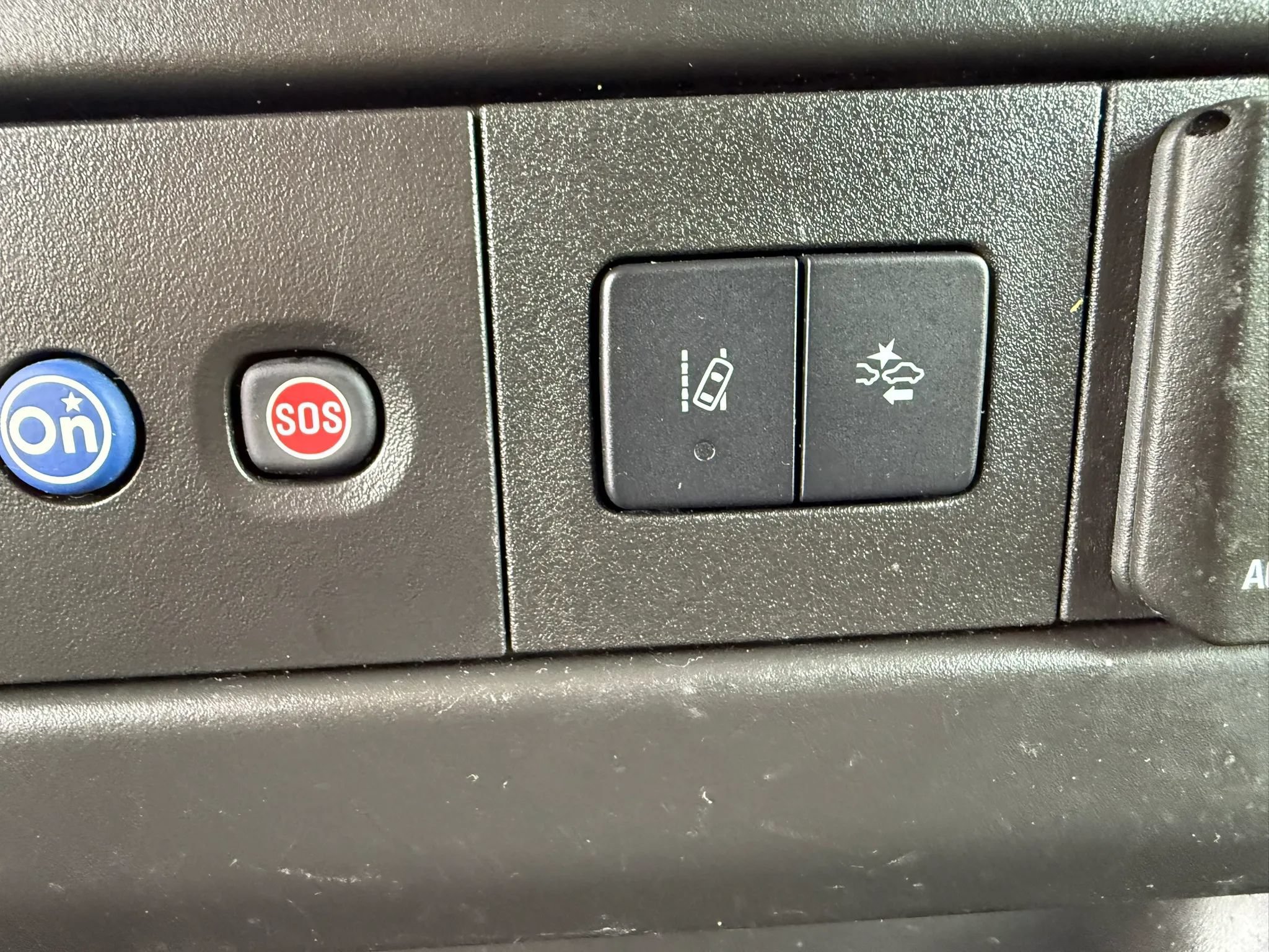 Used 2019 Chevrolet Express 2500 w/ Driver Convenience Package RWD image 31