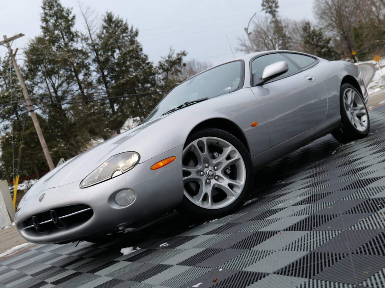 Used 2004 Jaguar XK8 Coupe image 90