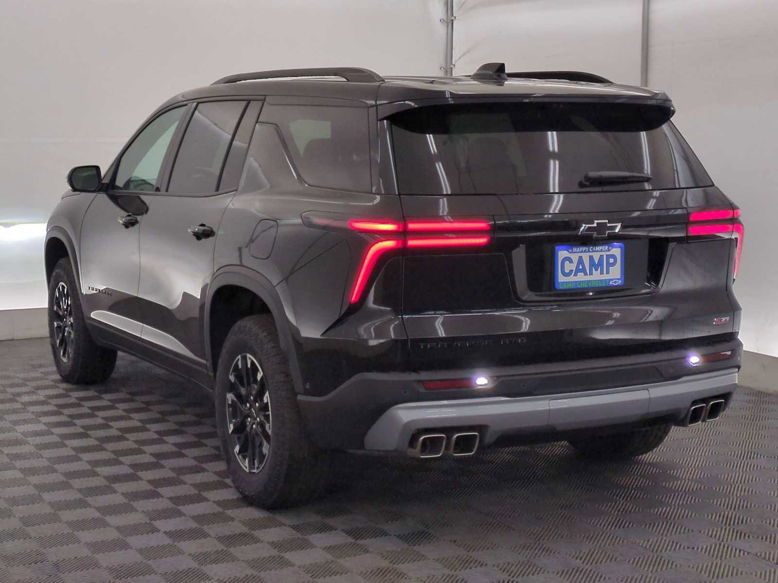 New 2026 Chevrolet Traverse Z71 w/ Enhanced Driving Package image 4