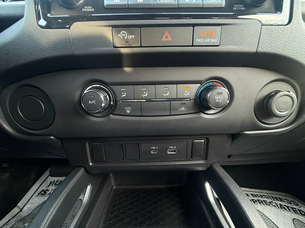 Used 2023 Nissan Frontier SV image 25