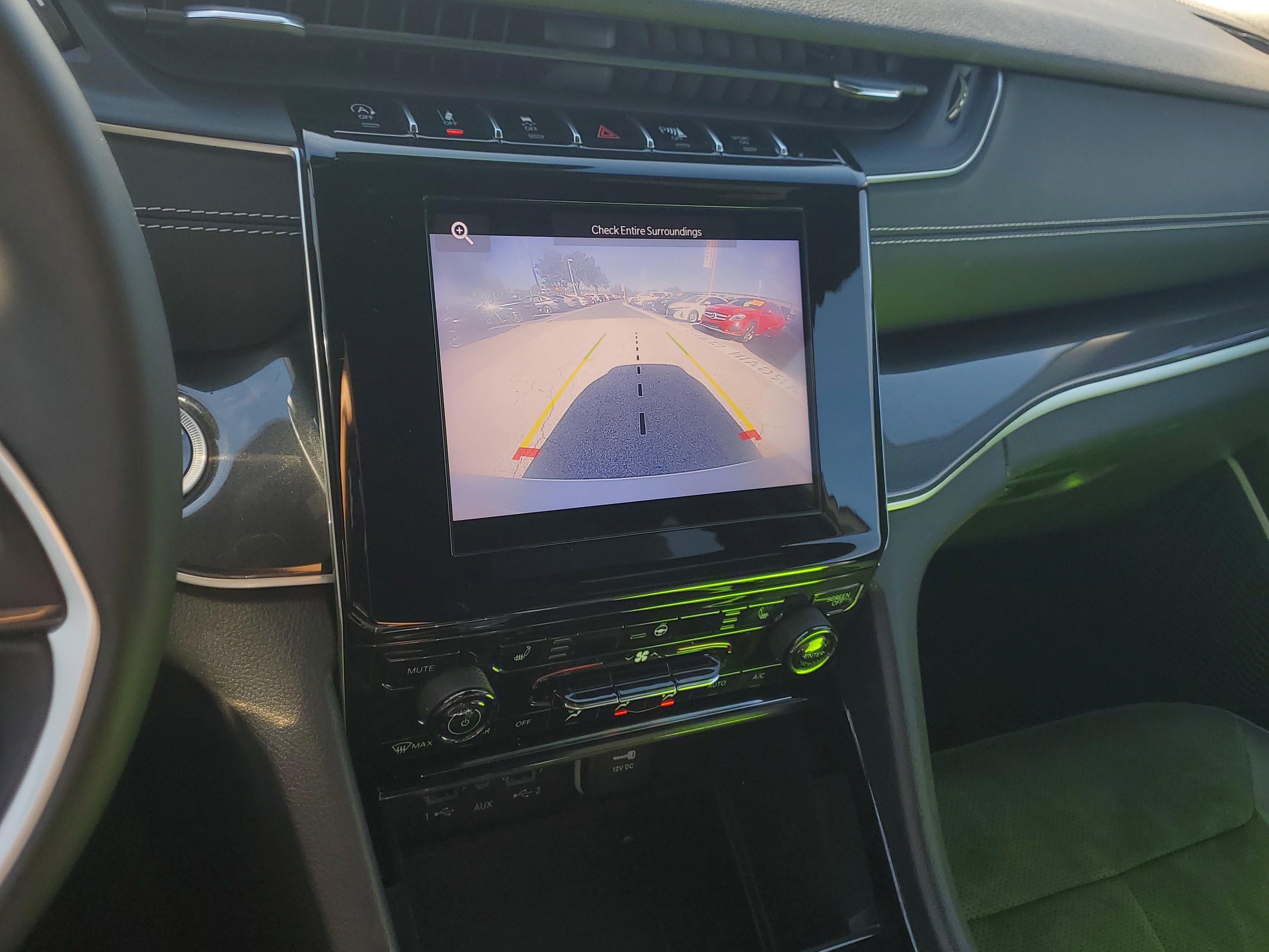 Used 2021 Jeep Grand Cherokee L Laredo image 27