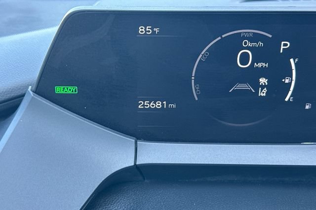 Certified 2025 Toyota Prius LE FWD image 30
