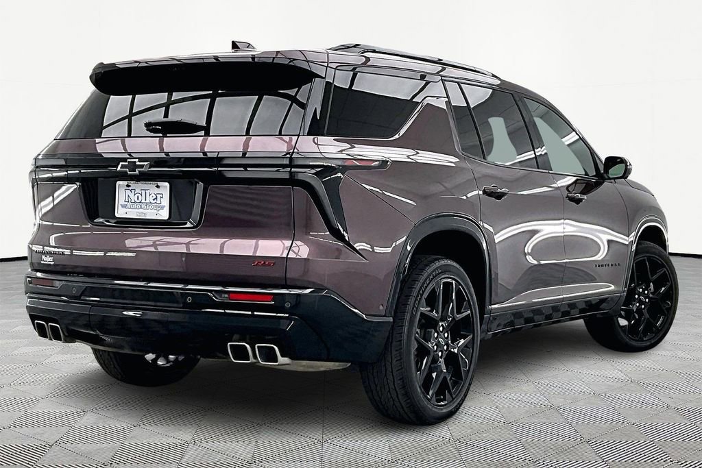 Used 2024 Chevrolet Traverse RS image 2