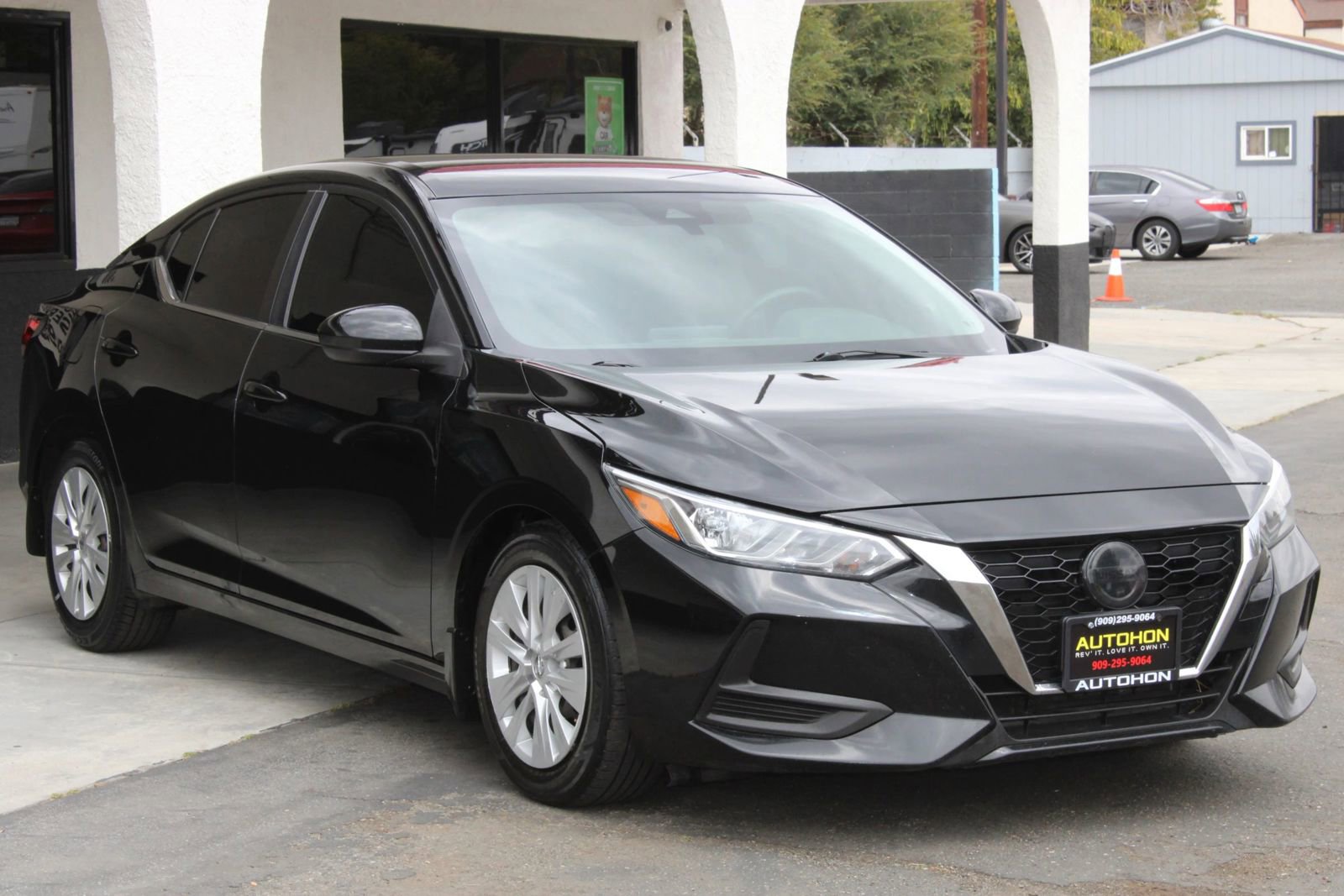 Used 2022 Nissan Sentra S w/ Trunk Package FWD image 3