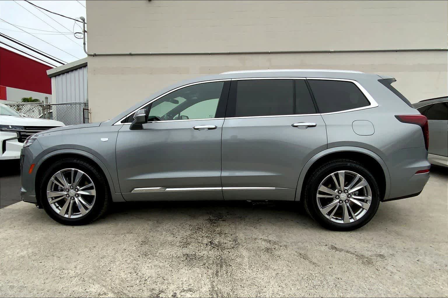 Used 2024 Cadillac XT6 Premium Luxury image 4