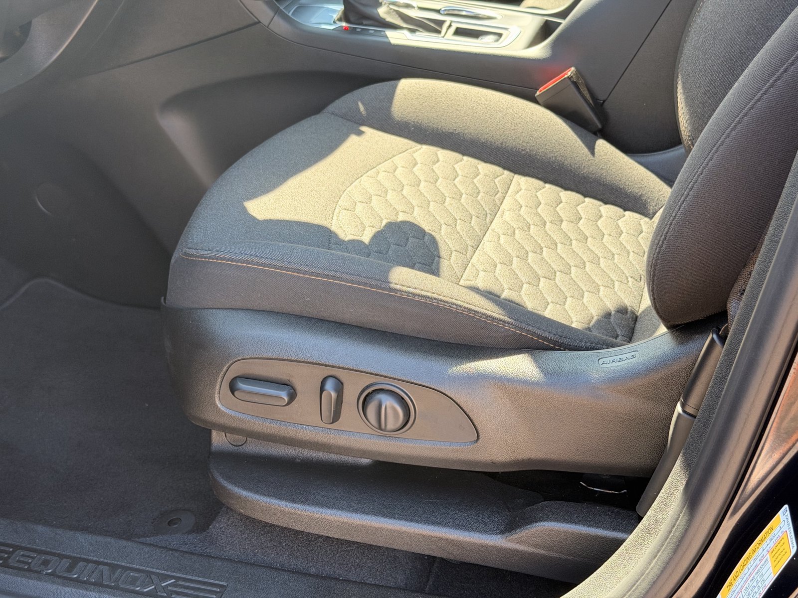 Used 2020 Chevrolet Equinox LT FWD image 15