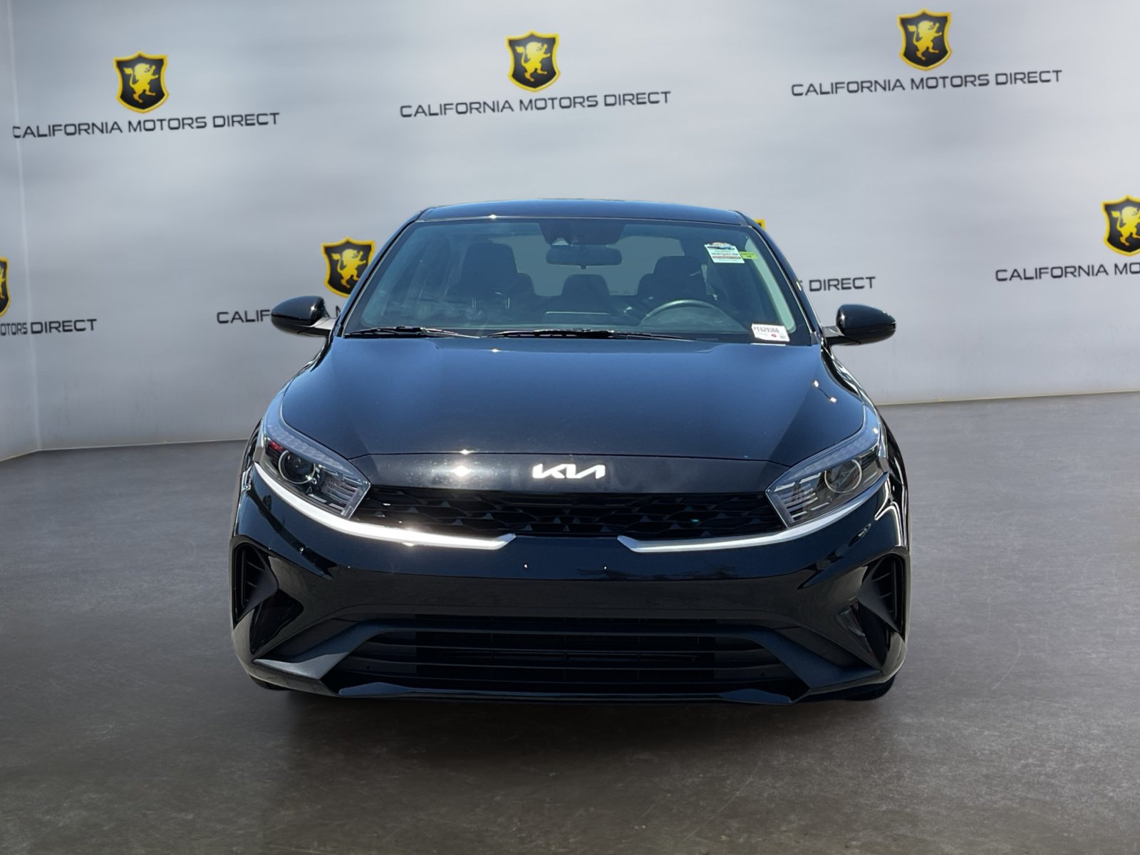 Used 2023 Kia Forte LXS FWD image 2