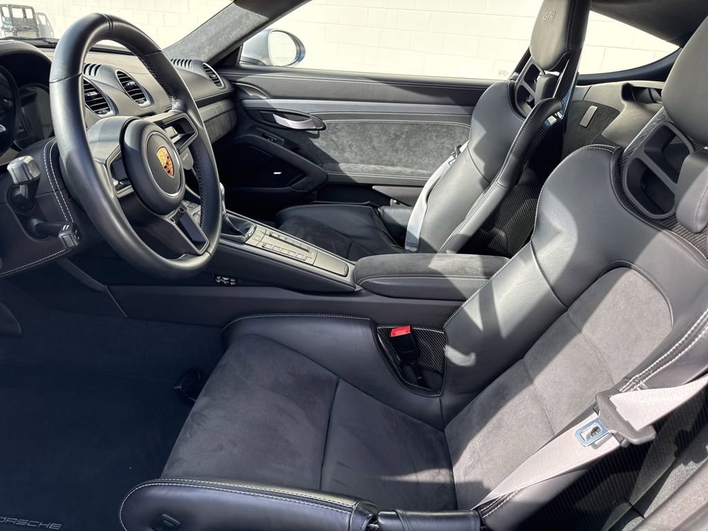 Used 2020 Porsche 718 Cayman GT4 image 23