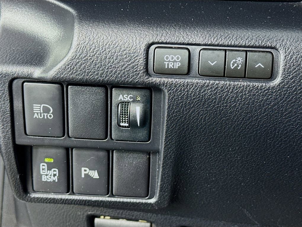 Used 2019 Lexus IS 300 F Sport w/ F Sport Package image 14