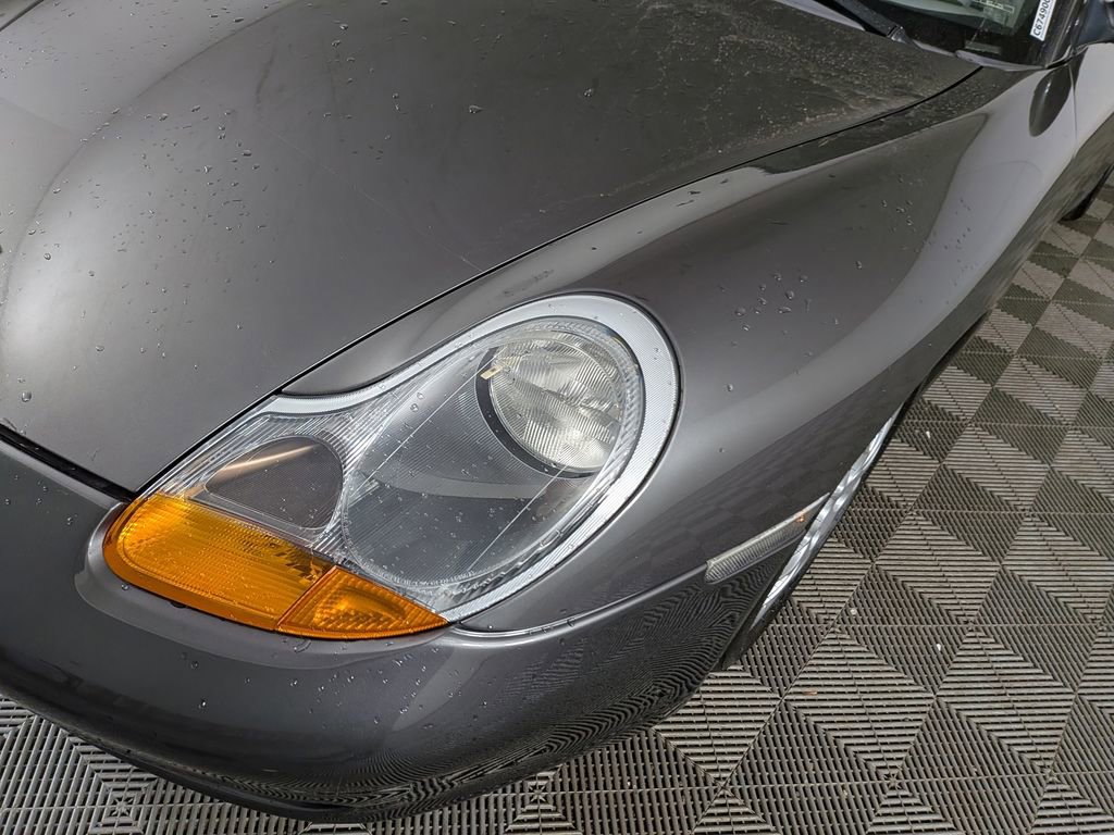 Used 2001 Porsche Boxster RWD image 11