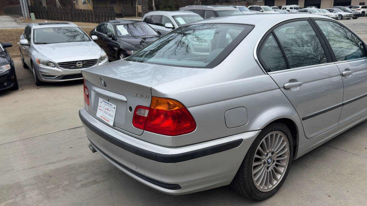 Used 2001 BMW 330i Sedan image 14