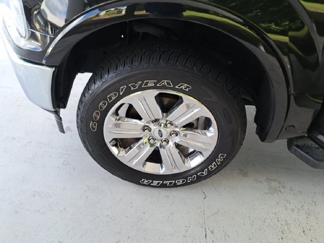 Used 2019 Ford F150 Lariat w/ Equipment Group 502A Luxury AWD/4WD image 31