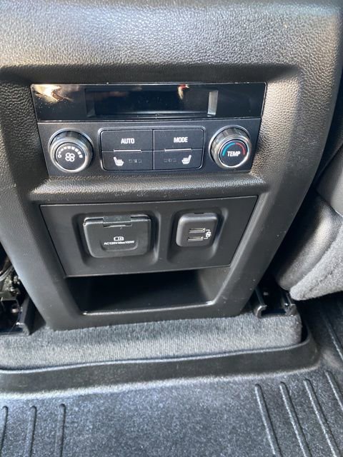 Used 2021 Chevrolet Traverse Premier w/ Redline Edition FWD image 36