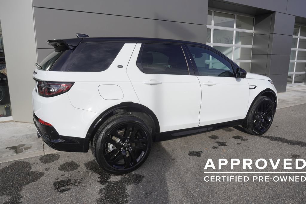 Used 2025 Land Rover Discovery Sport Dynamic SE image 4
