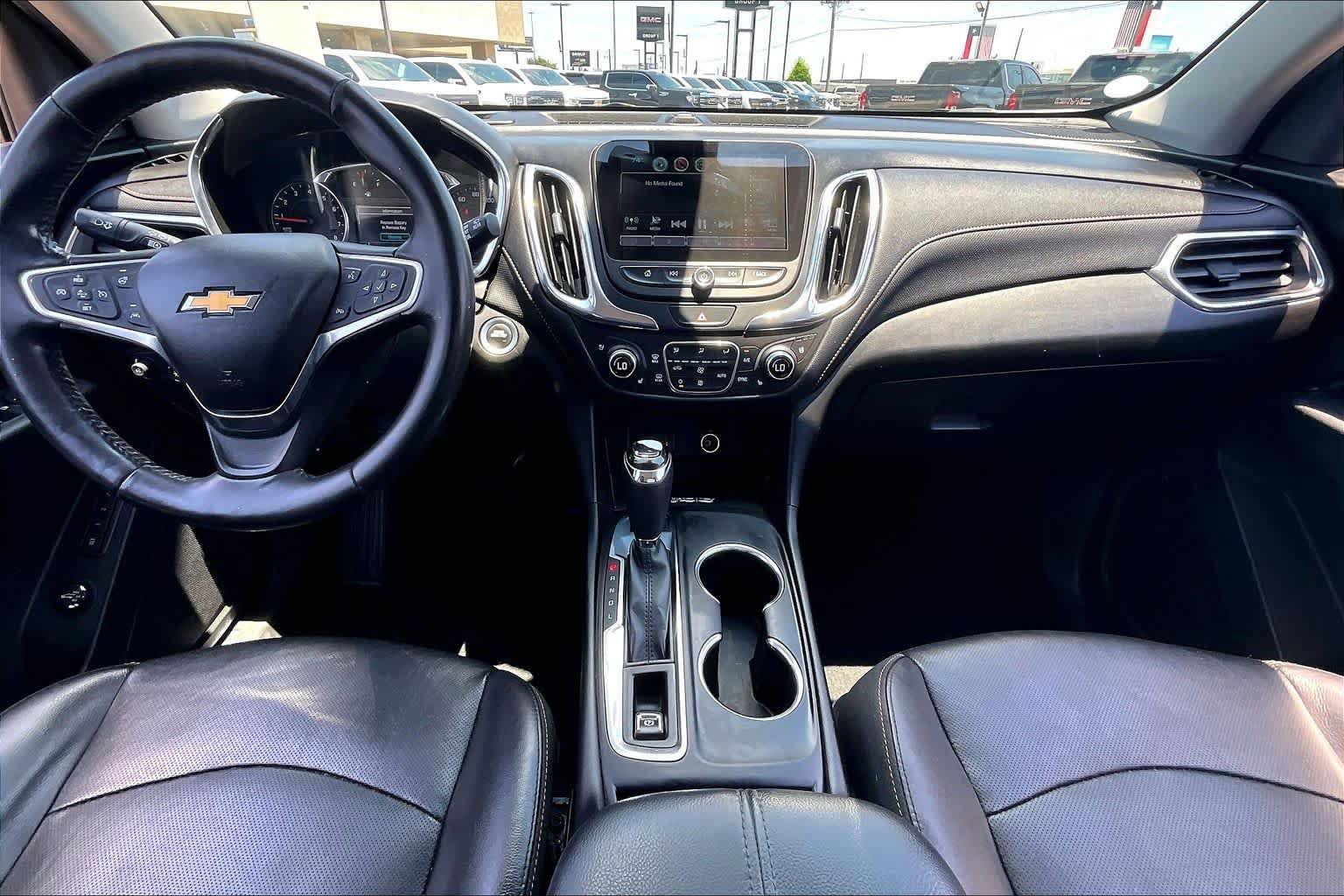 Used 2018 Chevrolet Equinox Premier AWD/4WD image 16