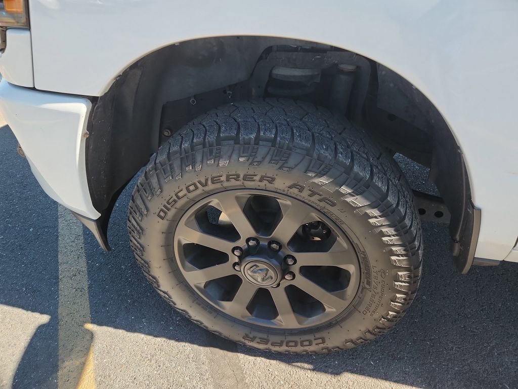 Used 2020 RAM 2500 Big Horn w/ Night Edition AWD/4WD image 19