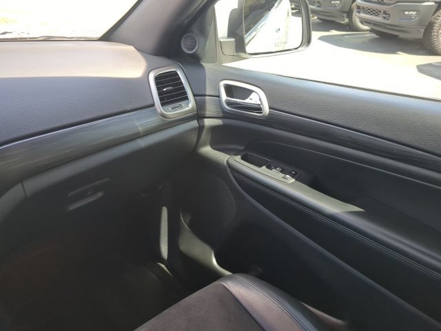 Used 2022 Jeep Grand Cherokee Laredo X RWD image 18