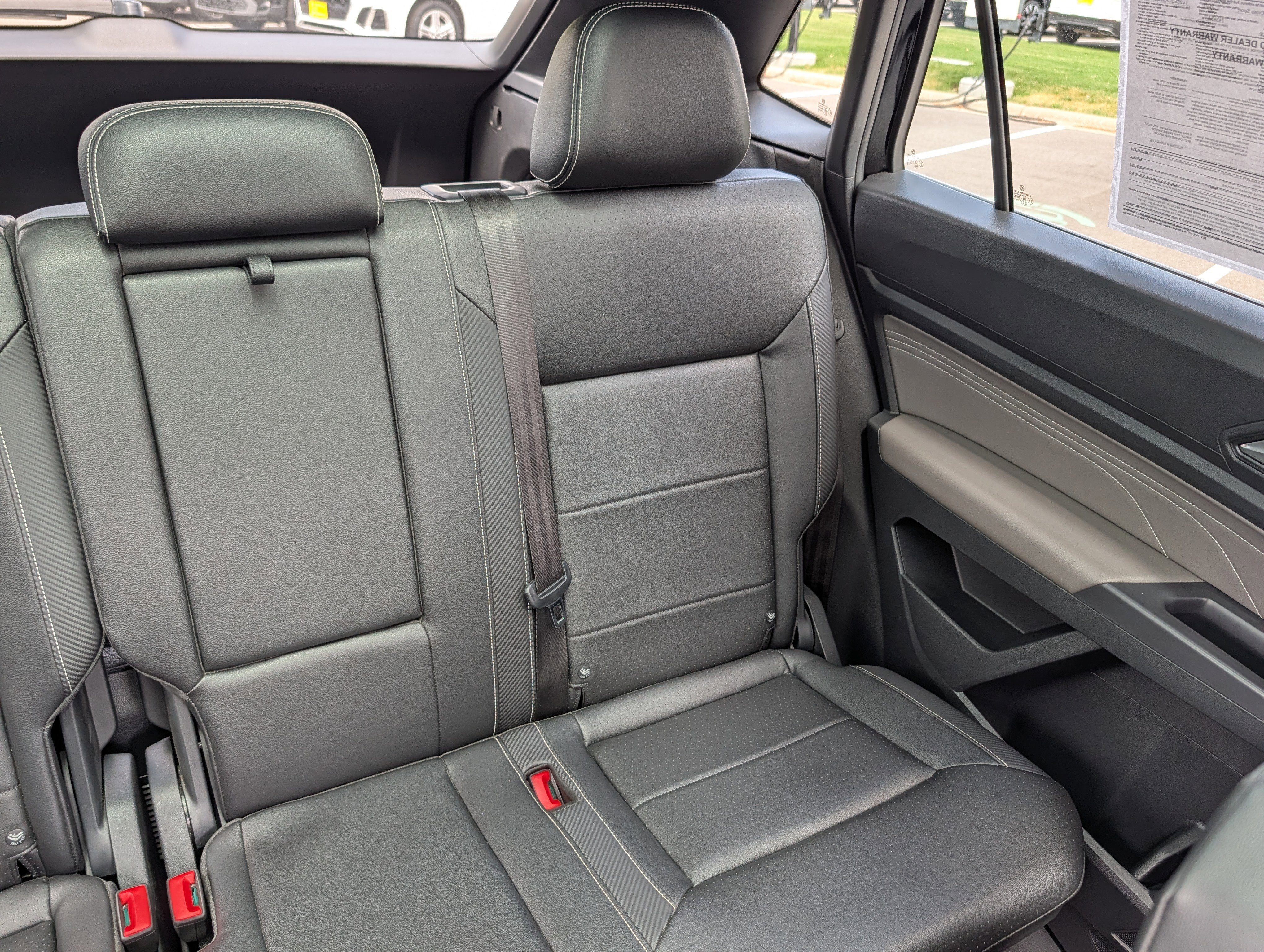 Certified 2021 Volkswagen Atlas Cross Sport SEL R-Line w/ Cross Sport MDO Package AWD/4WD image 14