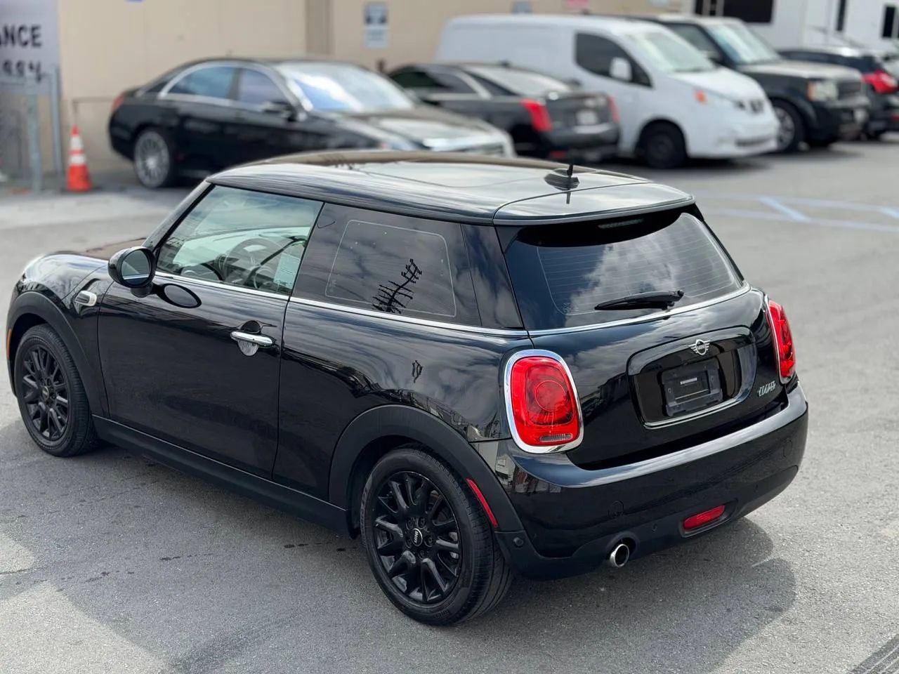 Used 2019 MINI Cooper 2-Door Hardtop FWD image 13